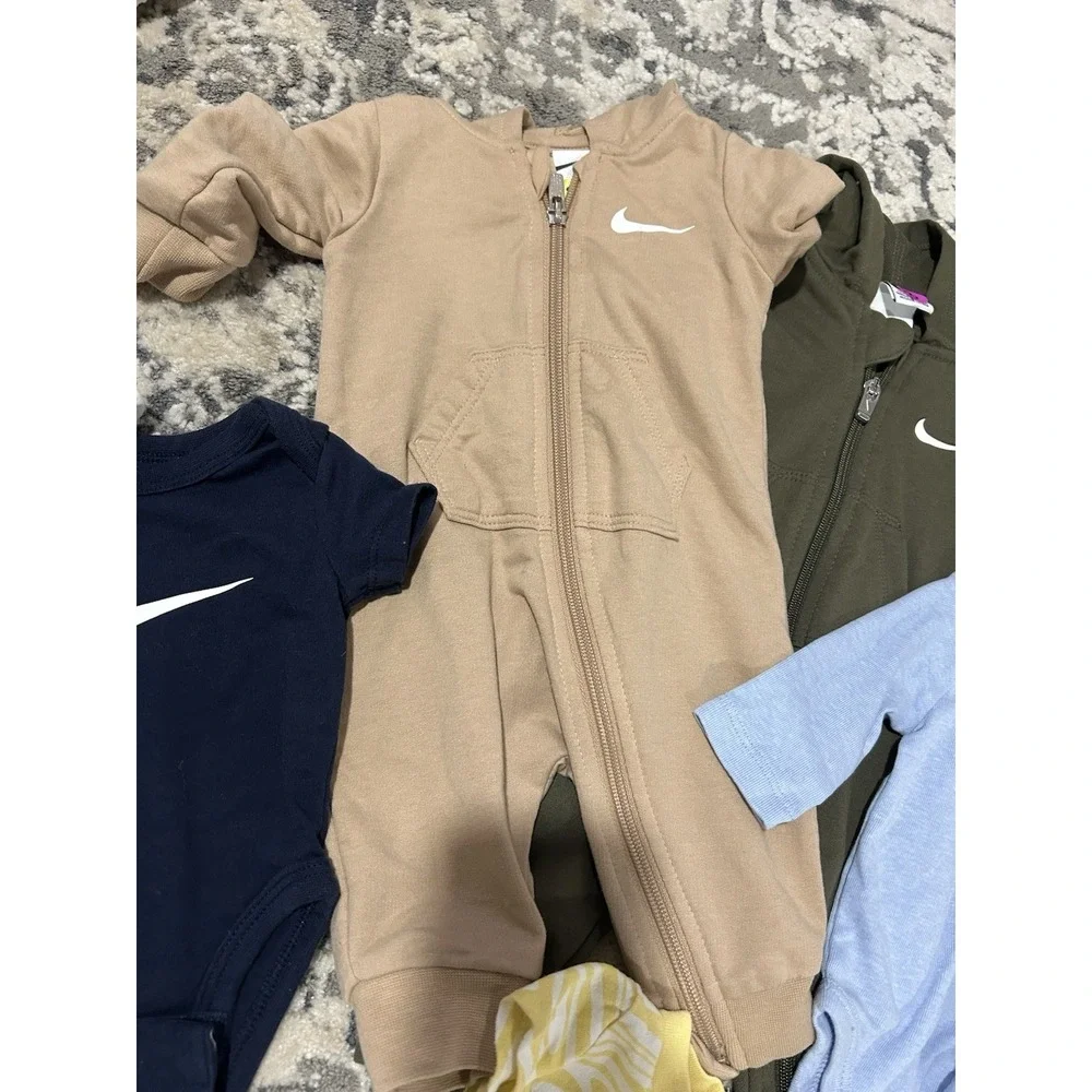 Nike Baby Boy‎ Lot Size Newborn/0-3 Month